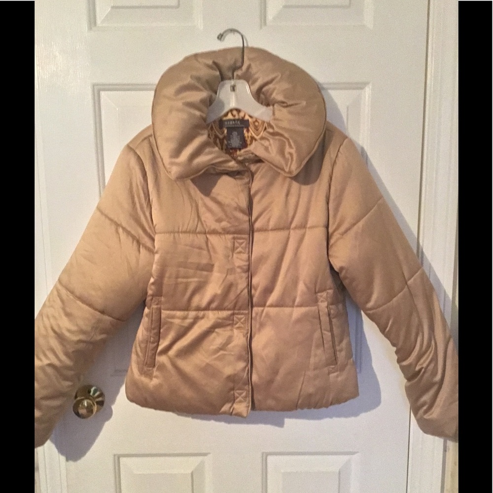 Gorgeous puffy jacket tan street wear winter sz M